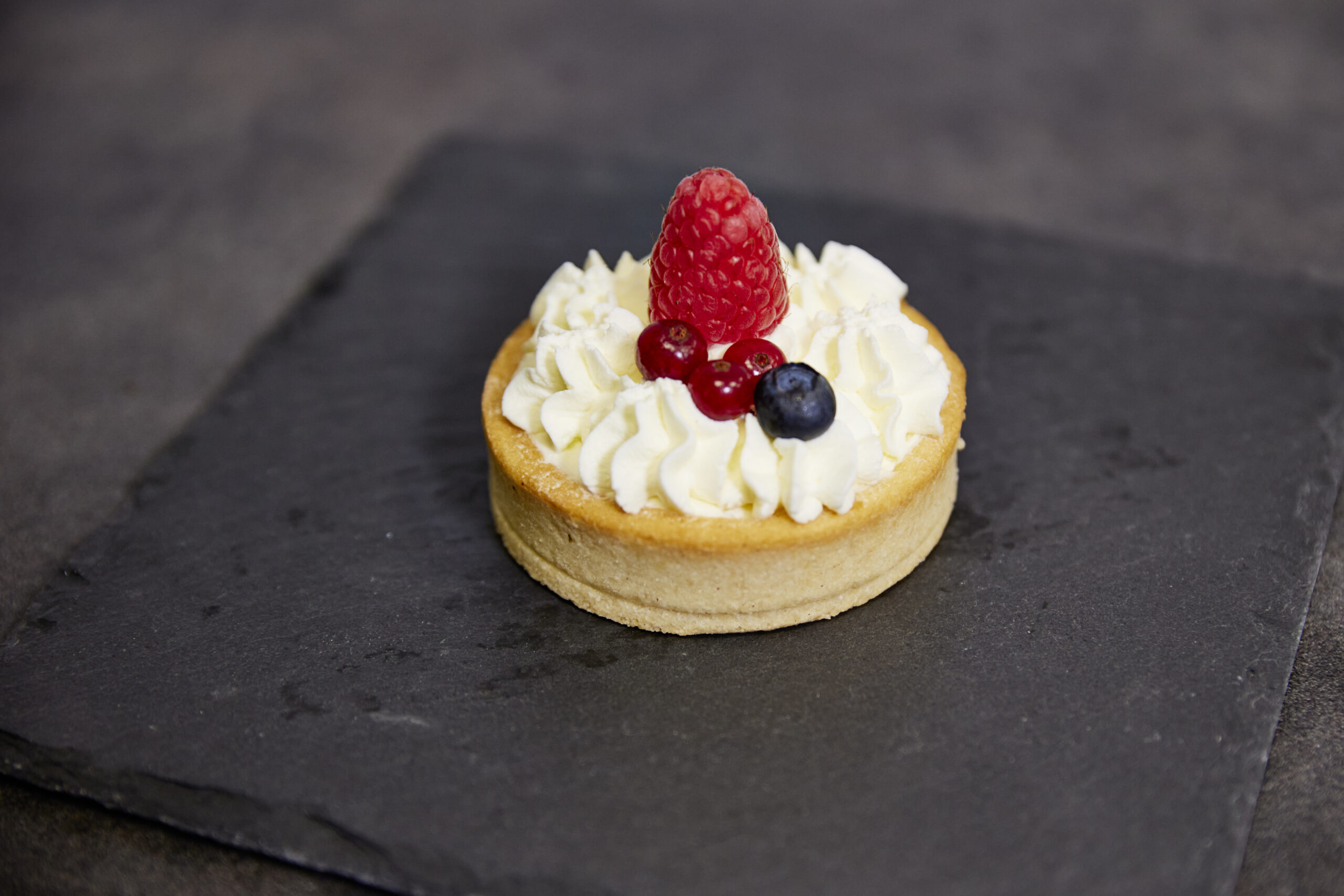 Tarta cu mascarpone si fructe