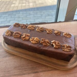 Chocolate and wallnuts cake intreg (750g)