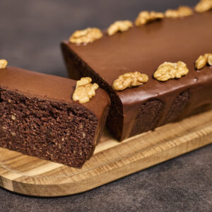 Chocolate and walnuts cake - felie