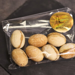 Nuci keto umplute cu caramel (100 gr)